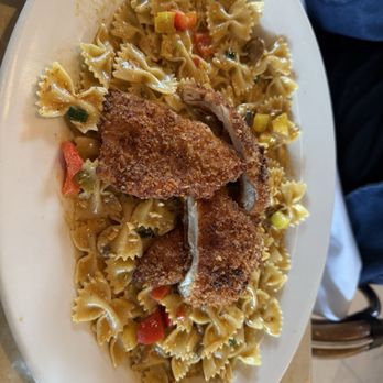 The Cheesecake Factory - Original Grilled Chicken and Avocado Club - Desserts Near Me - Pittsford, New York The Cheesecake Factory - Original Grilled Chicken and Avocado Club - Desserts Near Me - Pittsford, New York