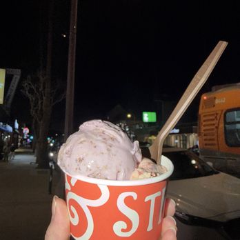 Salt & Straw - Ice Cream Scoop - Ice Cream & Frozen Yogurt Near Me - Los Angeles, California Salt & Straw - Ice Cream Scoop - Ice Cream & Frozen Yogurt Near Me - Los Angeles, California
