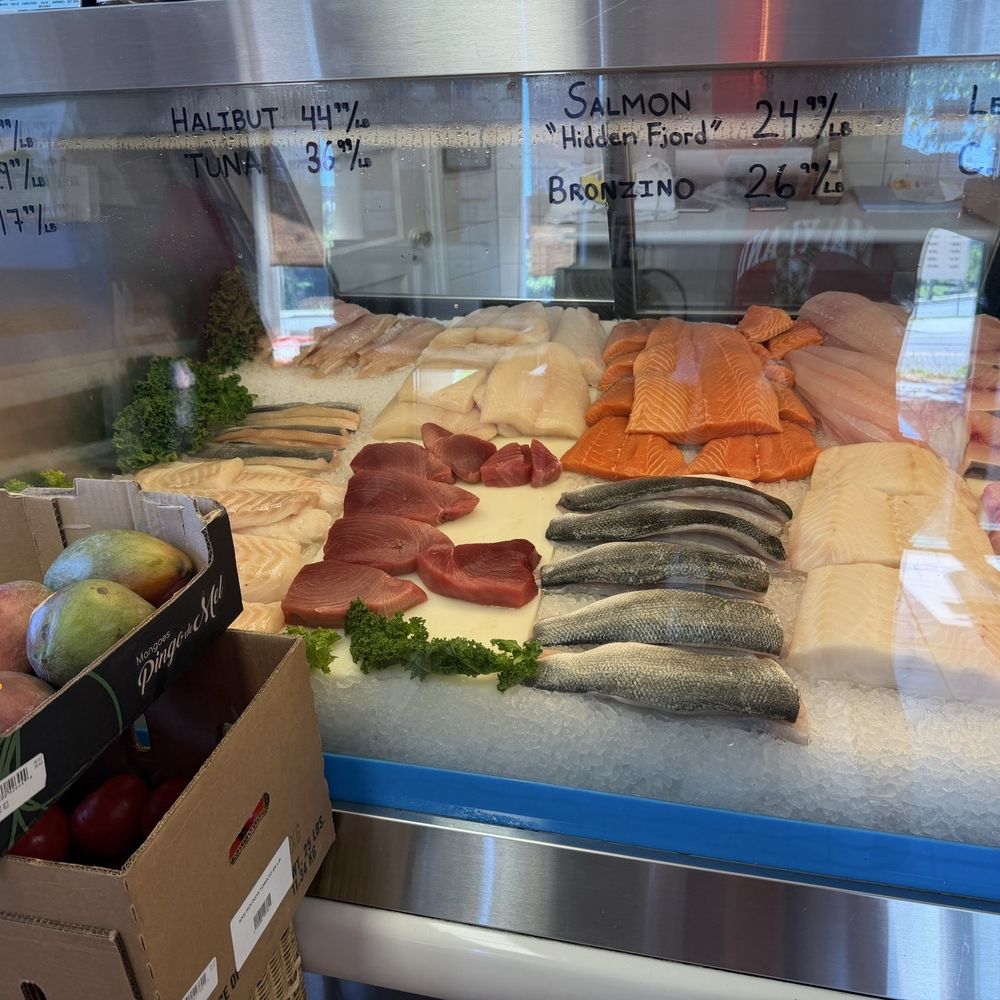 Lobster Bin - Seafood Markets Near Me - Greenwich, Connecticut