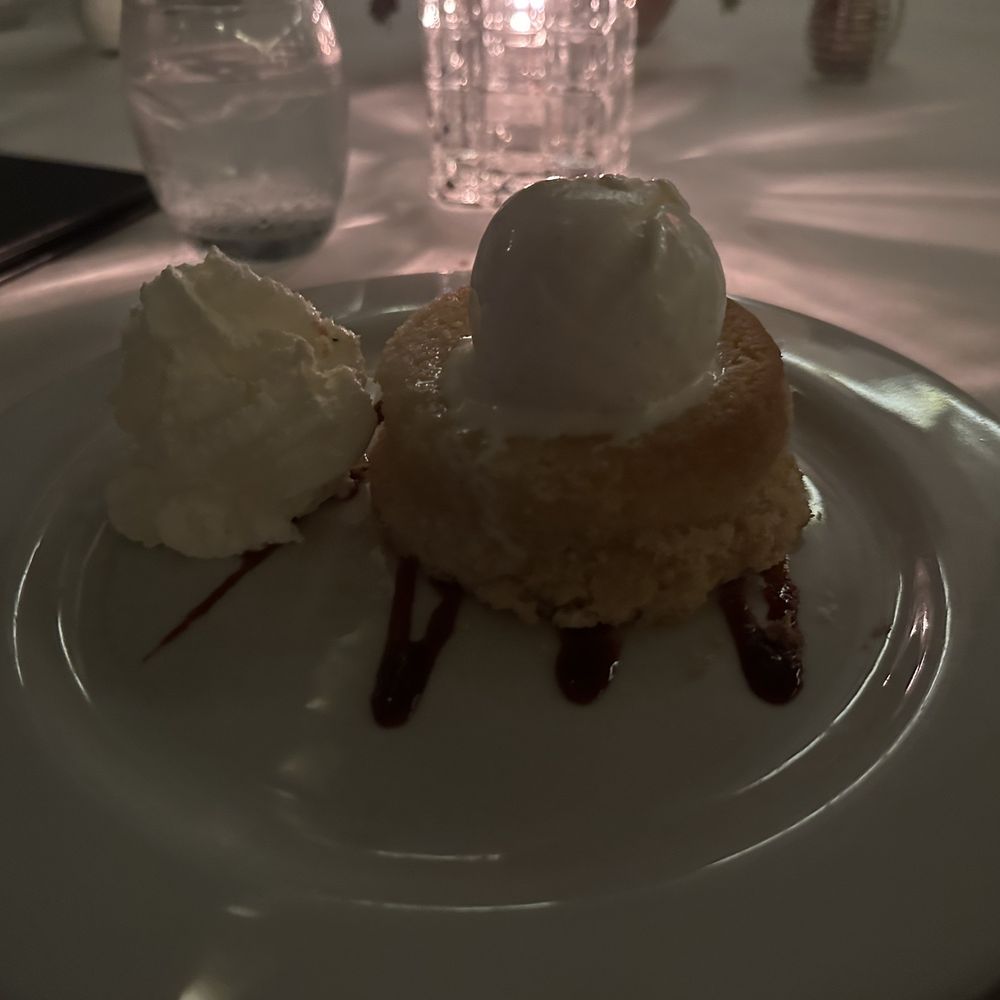 Dal Rae Restaurant - Butter Cake - Steakhouses Near Me - Pico Rivera, California Dal Rae Restaurant - Butter Cake - Steakhouses Near Me - Pico Rivera, California