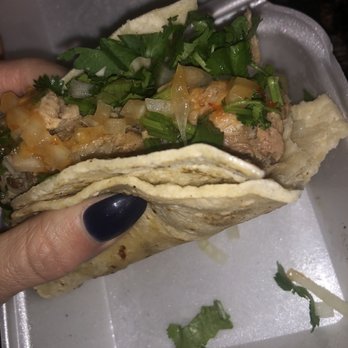 Aloha Wagon - Kahlua pork taco - Filipino Near Me - Chicago, Illinois Aloha Wagon - Kahlua pork taco - Filipino Near Me - Chicago, Illinois