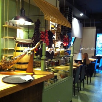 Casa Chelis - Tapas Bars Near Me - Barcelona, B