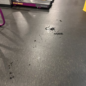Planet Fitness - Water on floor - Gyms Near Me - Dallas, Texas Planet Fitness - Water on floor - Gyms Near Me - Dallas, Texas