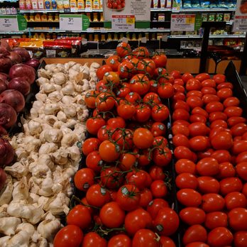 Publix - Tomatoes on the vine are $1.78/lb. - Drugstores Near Me - Canton, Georgia Publix - Tomatoes on the vine are $1.78/lb. - Drugstores Near Me - Canton, Georgia