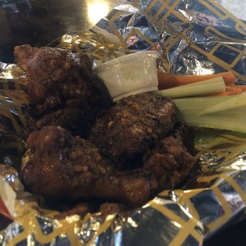 Angry Crab Shack - Happy Hour Wings w/Trifecta Level 5 Sauce - Cajun/Creole Near Me - Phoenix, Arizona