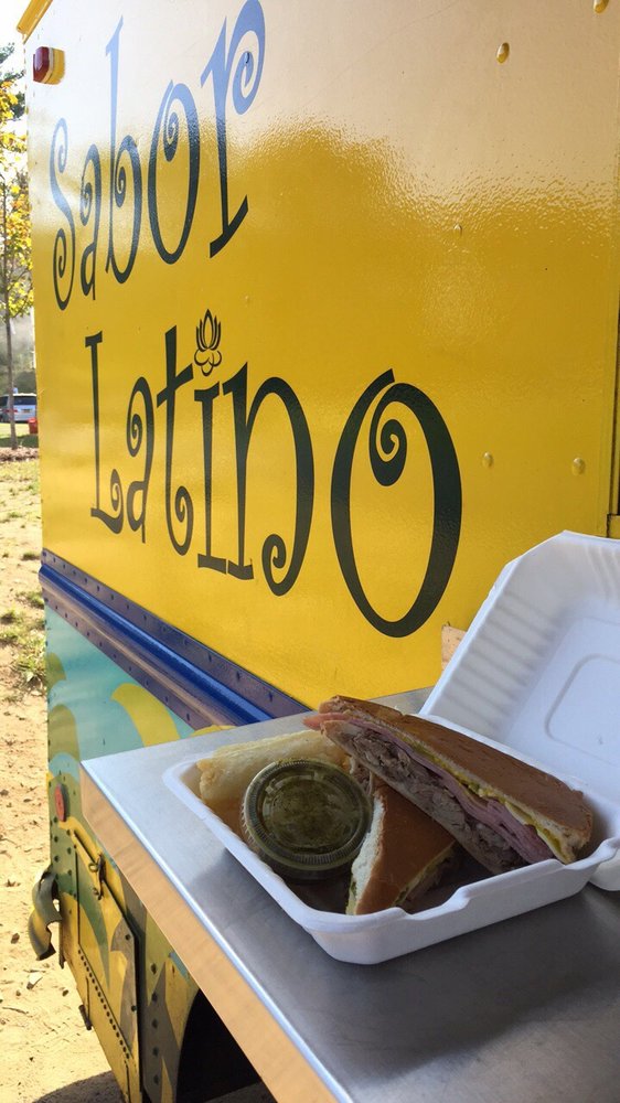 Sabor Latino Logo