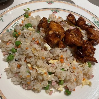 Shangri-La - Thai Near Me - Milan, Michigan