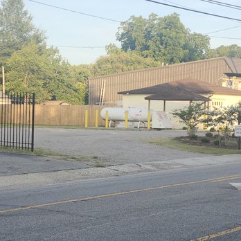 Real Quick Oil And Propane - Oil Change Stations Near Me - Red Springs, North Carolina Real Quick Oil And Propane - Oil Change Stations Near Me - Red Springs, North Carolina