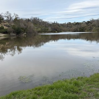 Foothill Regional Park - Lake again - Hiking Near Me - Windsor, California