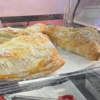 Vanela Cakes - Guava pastries - Bakeries Near Me - Sanford, Florida Vanela Cakes - Guava pastries - Bakeries Near Me - Sanford, Florida