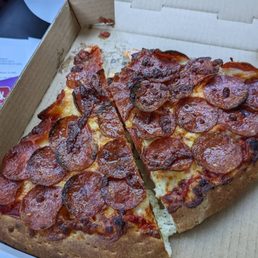 Pepperoni pizza Pepperoni pizza