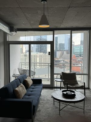 Placemakr Premier SoBro by null