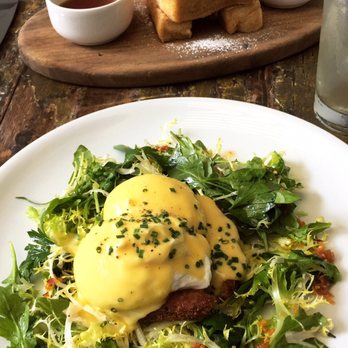Marlowe - Smoked Cod and Shrimp Eggs Benedict and French Toast with Maple Syrup + Mexican Chocolate Dip - Diners Near Me - San Francisco, California