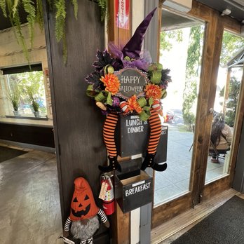 Cafe Dantorels - Cafes Near Me - Sacramento, California Cafe Dantorels - Cafes Near Me - Sacramento, California