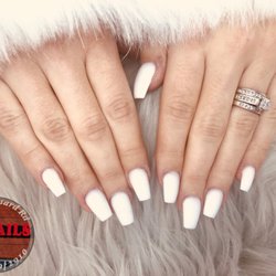 Q-Nails