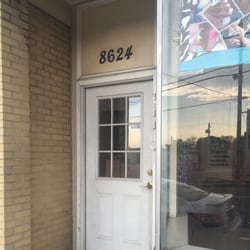 Simply Locs by Nikki - The main entrance