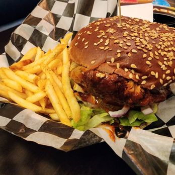 Zaffiro - Nashville hot chicken sandwich - Pizza Near Me - Madison, Wisconsin Zaffiro - Nashville hot chicken sandwich - Pizza Near Me - Madison, Wisconsin