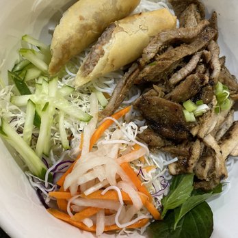 Little Minh's - Vermicelli bowl with spring roll, grilled chicken and pork - Vietnamese Near Me - Burnaby, British Columbia Little Minh's - Vermicelli bowl with spring roll, grilled chicken and pork - Vietnamese Near Me - Burnaby, British Columbia