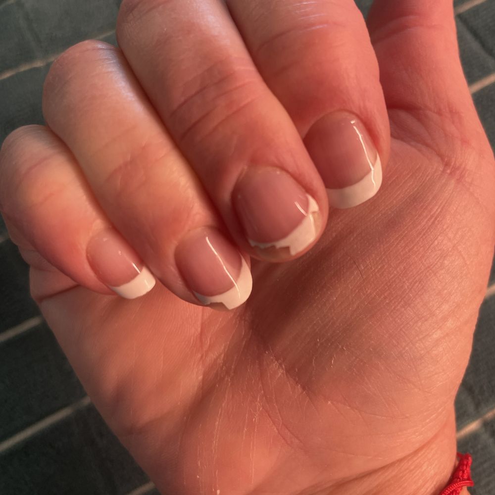 Four Seasons Nails - Chipping after 10 days-Gel French Tip Manicure - Nail Salons Near Me - Redlands, California Four Seasons Nails - Chipping after 10 days-Gel French Tip Manicure - Nail Salons Near Me - Redlands, California