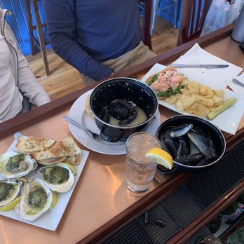 The Barnacle - Oysters Rockefeller, mussels, lobster roll - Pubs Near Me - Bar Harbor, Maine The Barnacle - Oysters Rockefeller, mussels, lobster roll - Pubs Near Me - Bar Harbor, Maine