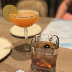 Wailulu Bar & Grill - Banana old fashioned and passion fruit and pineapple daiquiri