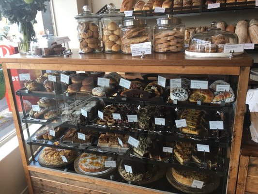 Jackman & McRoss by null