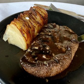 Crossroads Kitchen - Lion's mane steak and Truffle Potatoes (GF) - Vegan Near Me - Los Angeles, California Crossroads Kitchen - Lion's mane steak and Truffle Potatoes (GF) - Vegan Near Me - Los Angeles, California