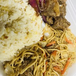 Mama Jane’s Plates - GARLIC FRIED RICE ($2) upcharge, BISTEK, PANCIT