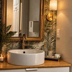 AnnaZur Organic Spa - Beauty Lives in the Details.