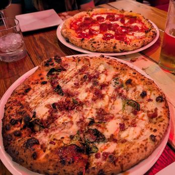 Il Lazzarone - Late night happy hour - Pizza Near Me - Kansas City, Missouri Il Lazzarone - Late night happy hour - Pizza Near Me - Kansas City, Missouri