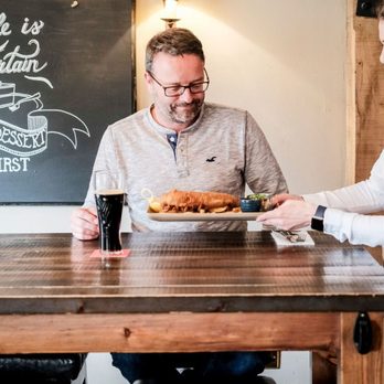The Crown Inn - Pubs Near Me - Southampton, HAM The Crown Inn - Pubs Near Me - Southampton, HAM