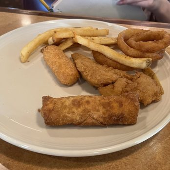 Alton's - 1/2 of Sample Platter - American Near Me - Elma, New York