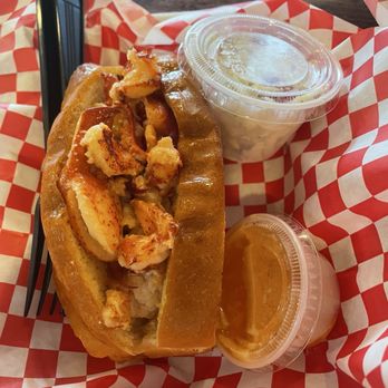 DJs Clam Shack - Maine Lobster Roll - Hot/warm $30 - Seafood Near Me - Indian Shores, Florida