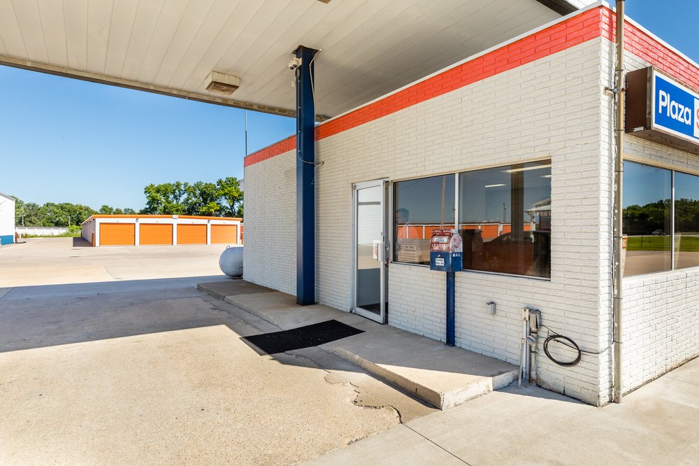 PLAZA STORAGE 34 Photos 2301 Grandview Ave, Muscatine, Iowa Self
