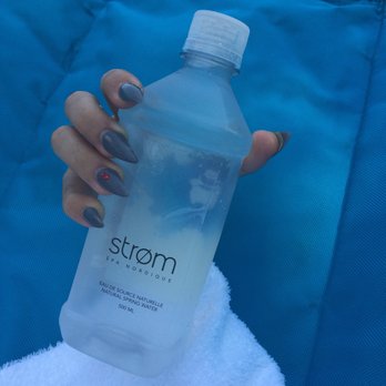 Strøm Spa Nordique - Water bottle. - Day Spas Near Me - Montreal, Quebec
