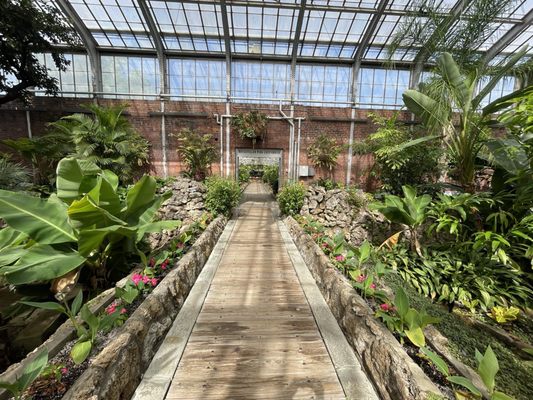 Rockefeller Park & Greenhouse by null