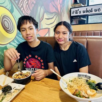 Silverlake Ramen - Shoyu ramen & Chicken Karaage Bowl - Ramen Near Me - Porter Ranch, California Silverlake Ramen - Shoyu ramen & Chicken Karaage Bowl - Ramen Near Me - Porter Ranch, California