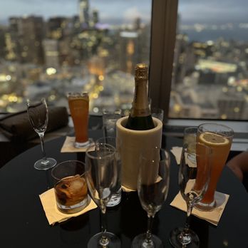 Cityscape - Cocktail Bars Near Me - San Francisco, California Cityscape - Cocktail Bars Near Me - San Francisco, California