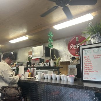 Cliffside Diner - American Near Me - Frankfort, Kentucky