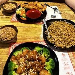 Pearl Chinese Restaurant - Sweet and Sour Chicken, Fried Rice, Sesame Chicken, Lo Mein