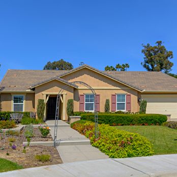 Charles Sommer, Realty - Fallbrook - For Sale - Real Estate Agents Near Me - Fallbrook, California