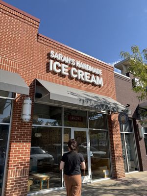 Sarah's Handmade Ice Cream Fallsgrove by null