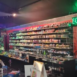 Camoland Vapor Company - New lights.
