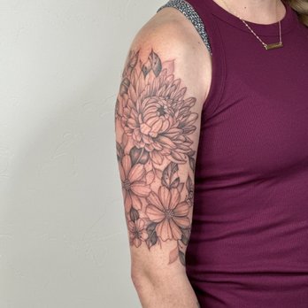 TWENTY FIVE TWELVE COLLECTIVE - Updated November 2025 - 18 Photos