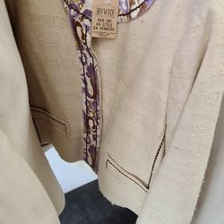 Bivio - Prada blazer for €130...it's quite ugly imo