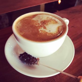 Farmhouse Cafe - Cafe latte - Breakfast & Brunch Near Me - Honolulu, Hawaii