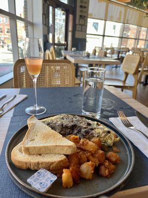 Sonoma Bistro by null