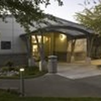 Des Moines Library - The front entrance. - Libraries Near Me - Des Moines, Washington Des Moines Library - The front entrance. - Libraries Near Me - Des Moines, Washington