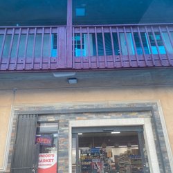 Juniors Market - Entrance