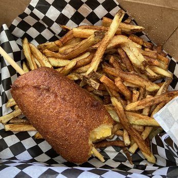 Lemon Beaters - a sandwich and french fries - New American Near Me - El Paso, Texas